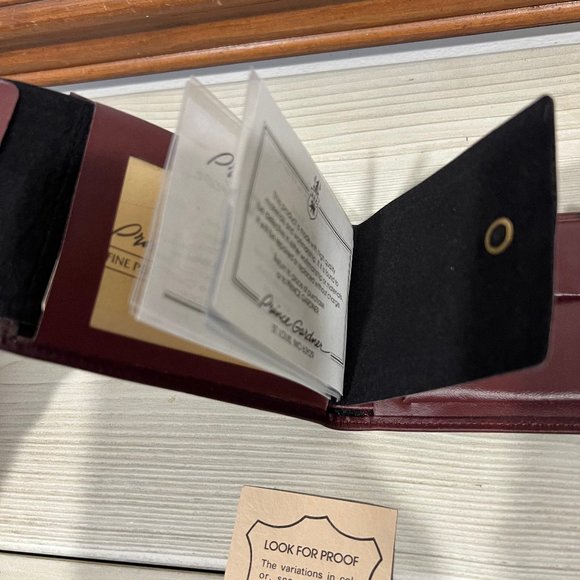 Princess Gardner Ladies Billfold Wallet - Picture 6 of 6